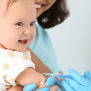 Épidémie de coqueluche : La Haute Autorité de santé recommande la vaccination pour protéger les tout-petits